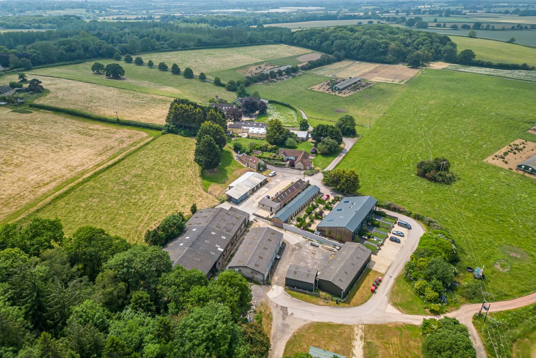Leafield House @ Nables Farm
