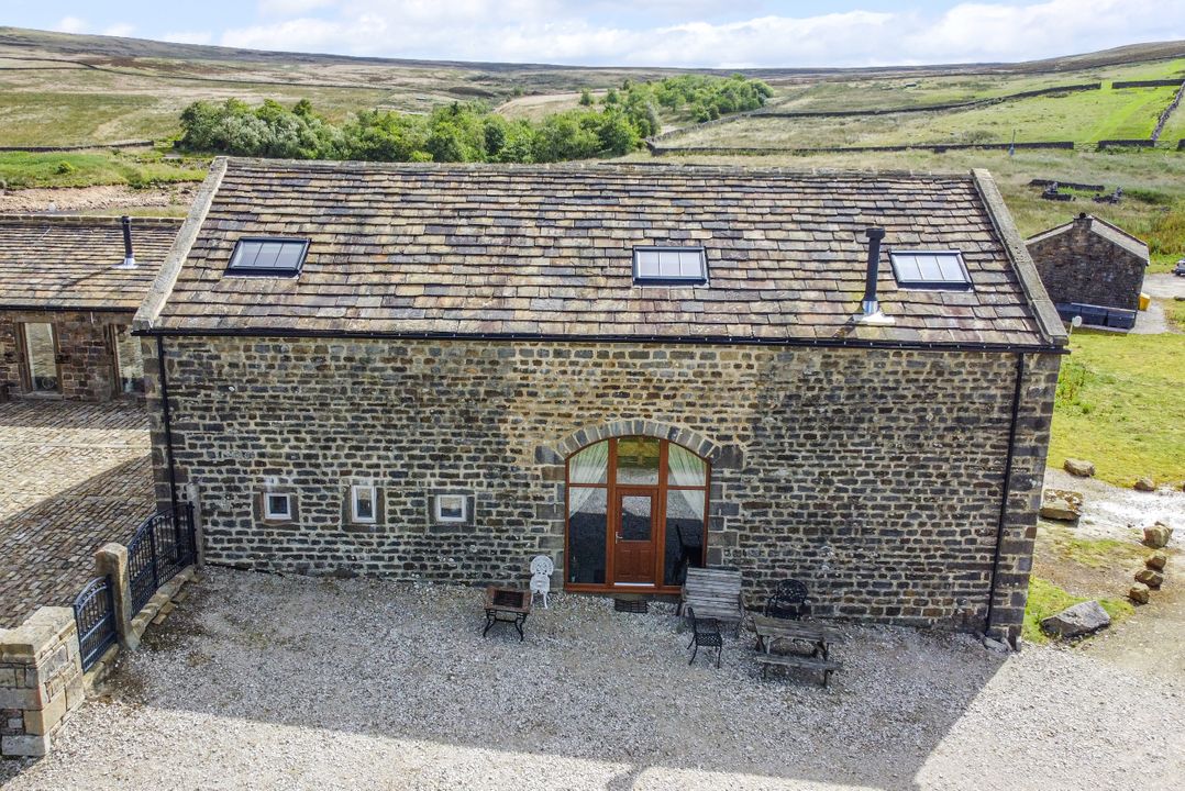 Snave Barn