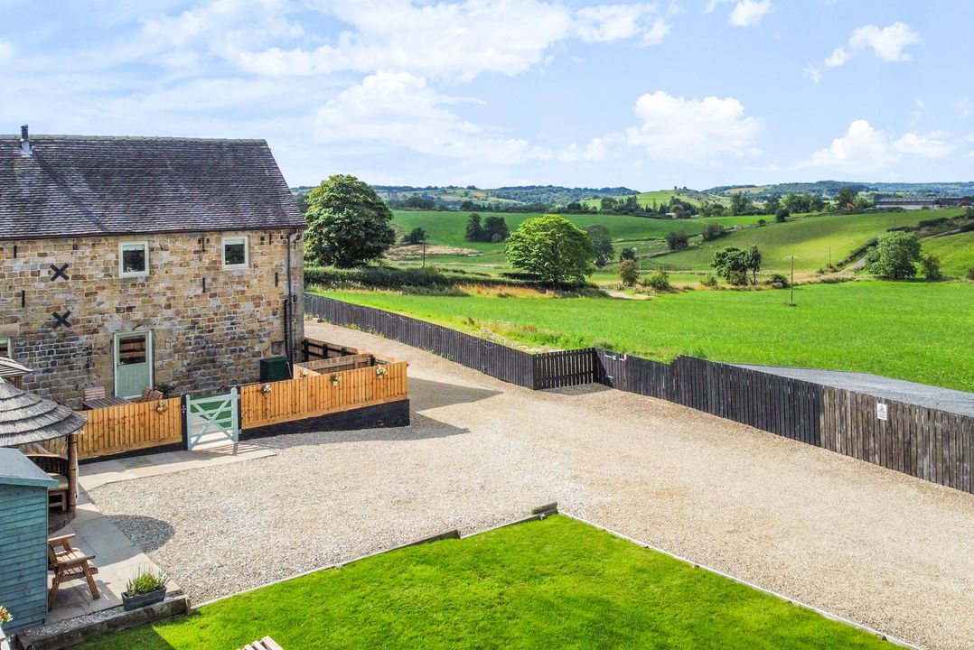 Pastures Barn