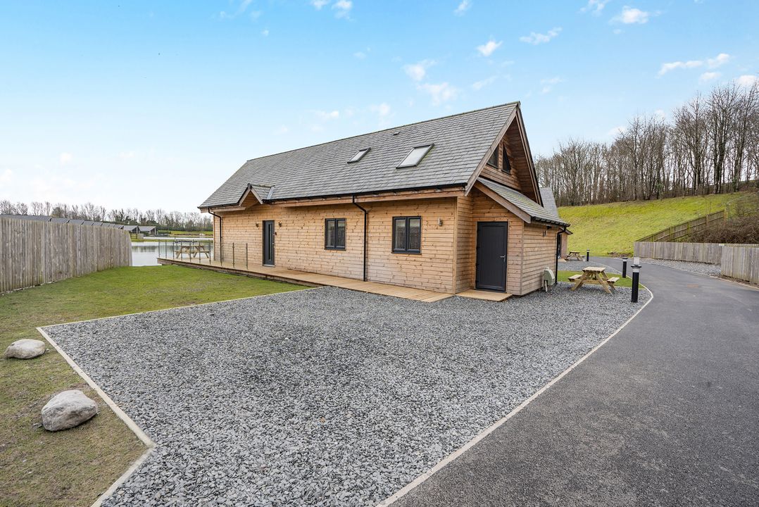 Tranquillity 4 (Pet)