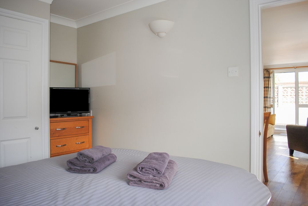 4 West Park Mews