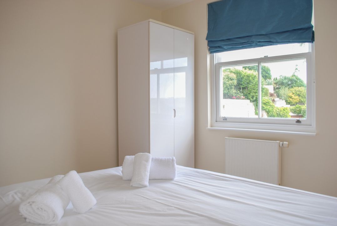 6 Combehaven