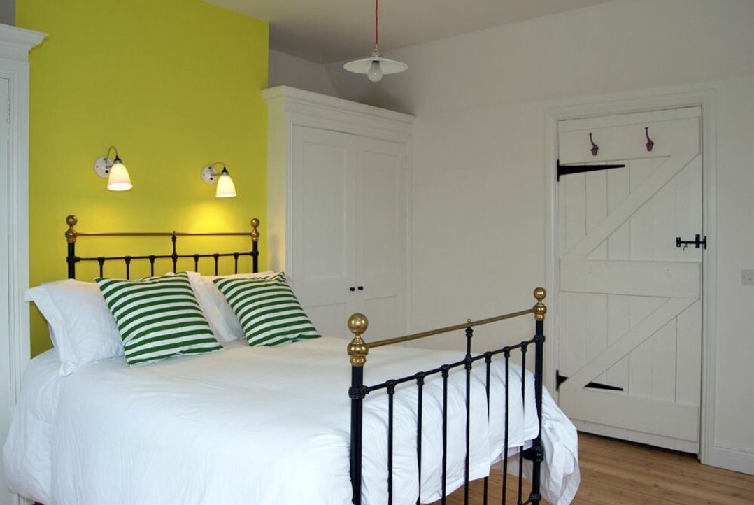 Armstrong Cottages No6
