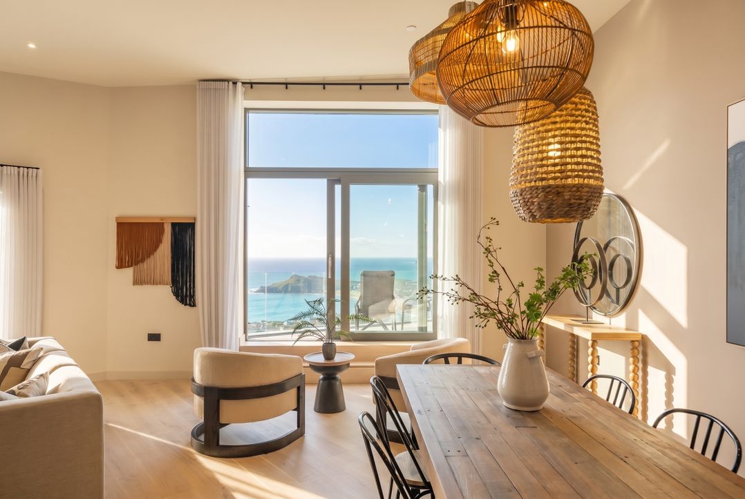 Hidden 9- Grand Bay Suite Hot Tub