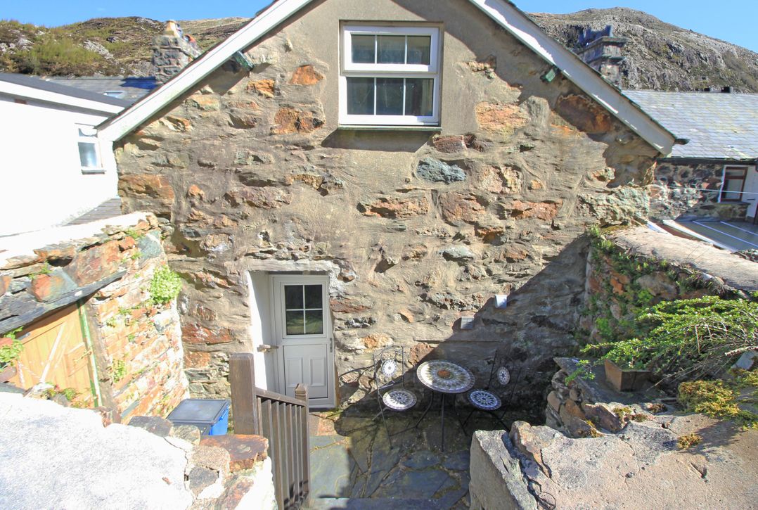 Siop Fach Cottage