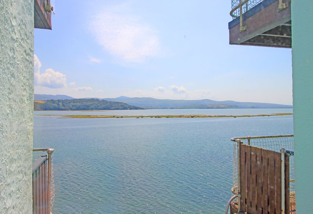 12E South Snowdon Wharf