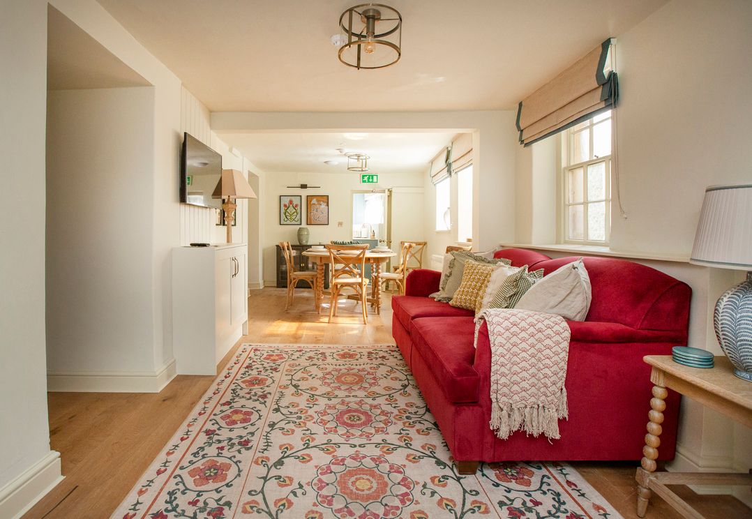 Apartment 1, 86 Dyer Street