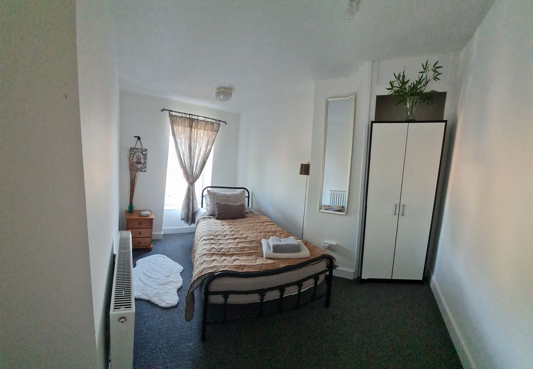 Charming Lincoln Cottage