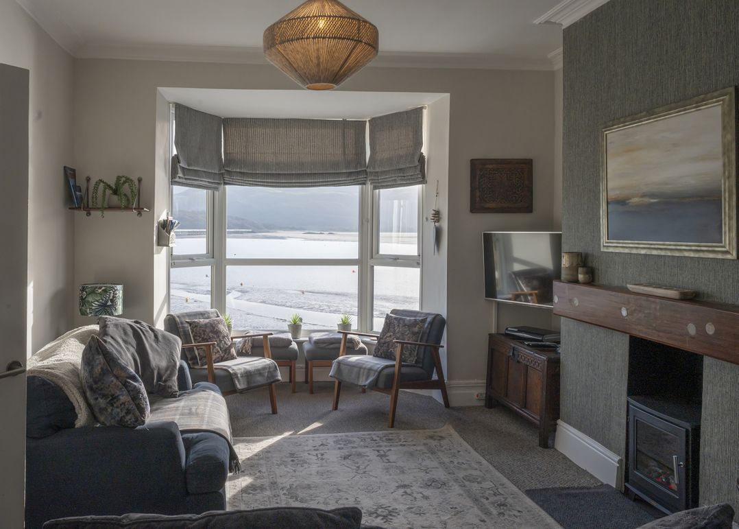 Harbour View - Flat 2 - Tudor House