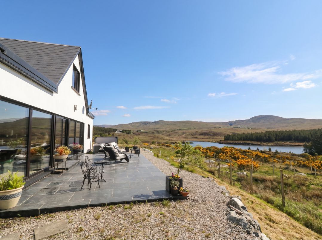 Hanowen  House
