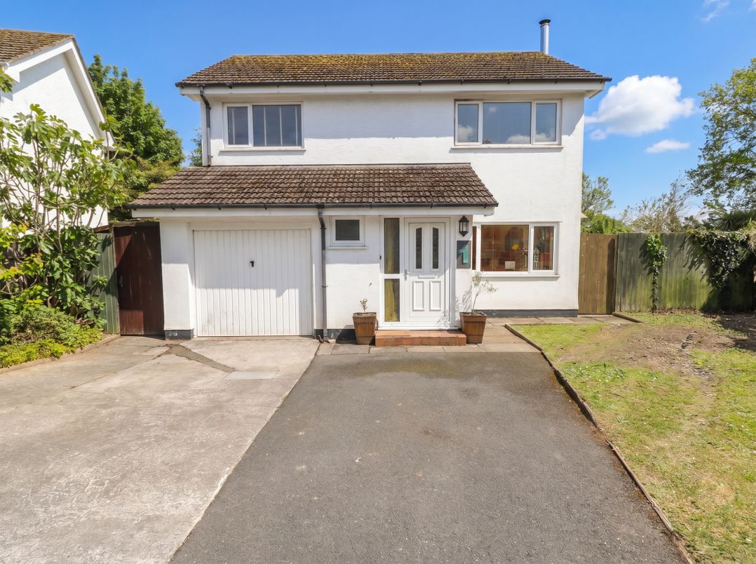 1 Rosemount Garden Villas