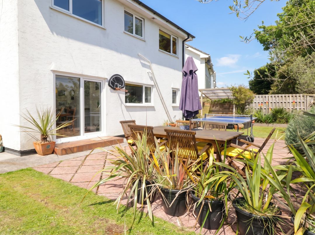 1 Rosemount Garden Villas