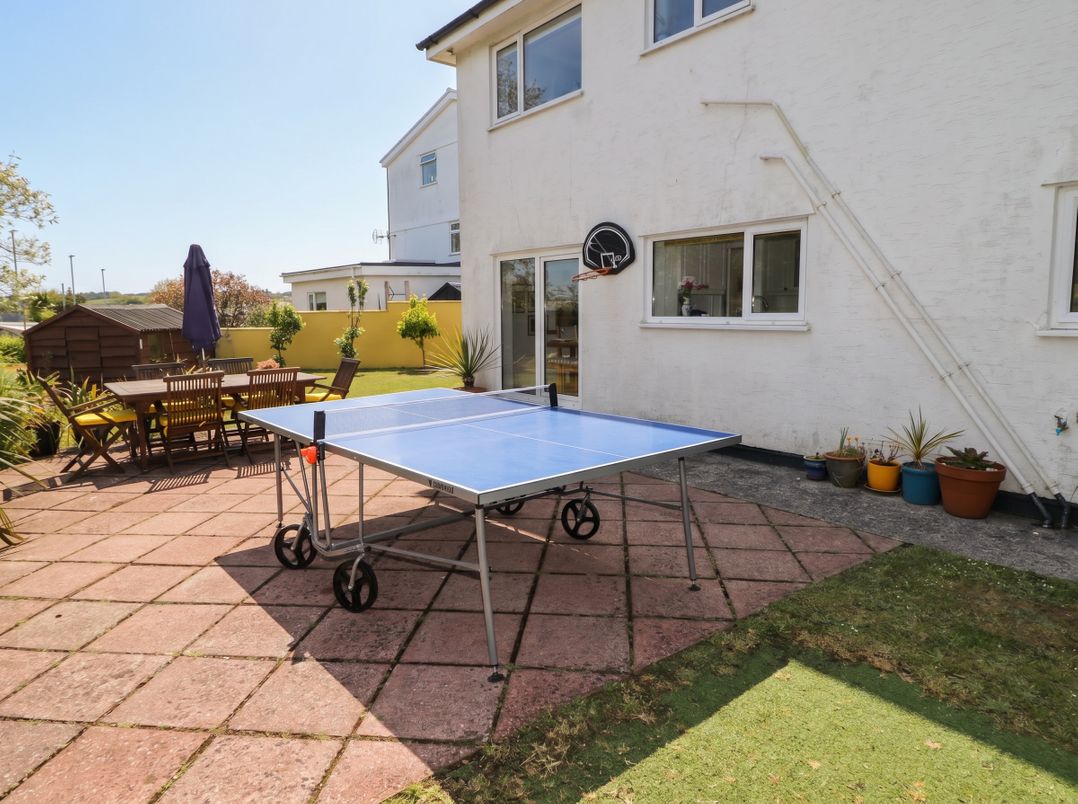 1 Rosemount Garden Villas