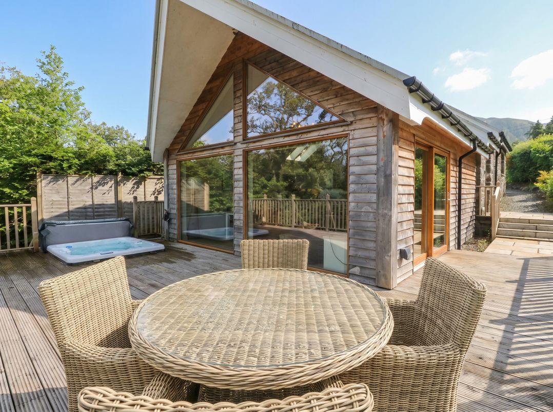 Riverbank Cottage