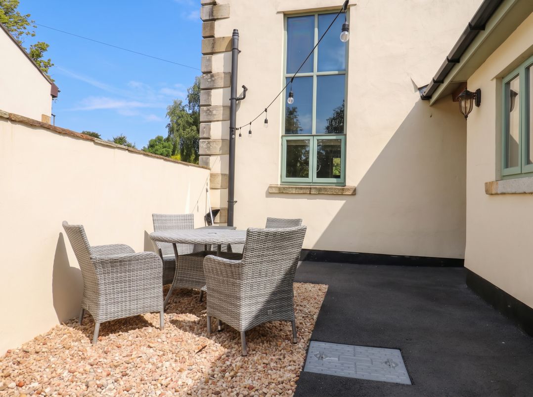 4 Church Hall Mews