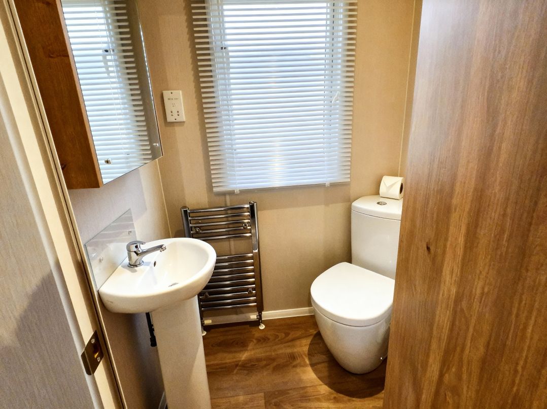 Thornwick Bay Holiday Village - 20633