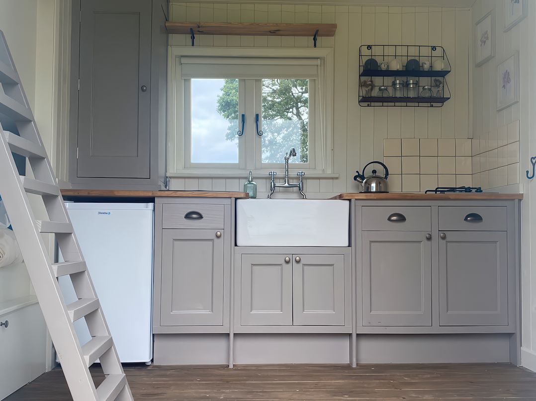 Shepherds Hut 2