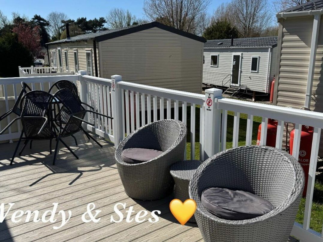 Marton Mere Holiday Village - Holiday Accommodation 11381