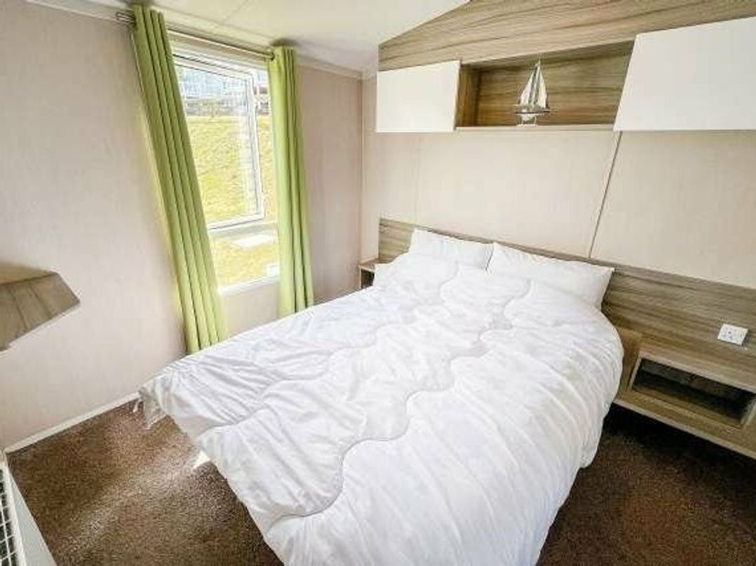 Devon Cliffs Holiday Park - Holiday Accommodation 13609