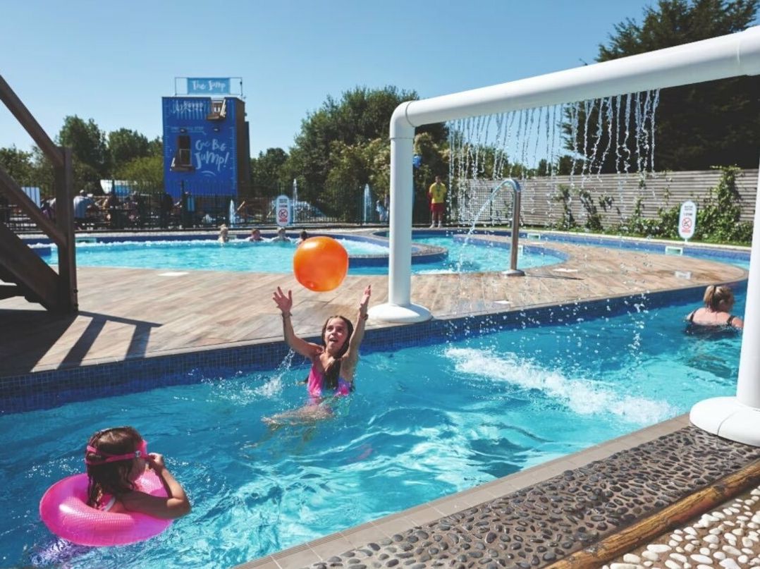 Marton Mere Holiday Village - Holiday Accommodation 14046