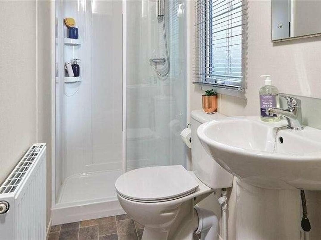 Golden Sands - Holiday Accommodation 14231