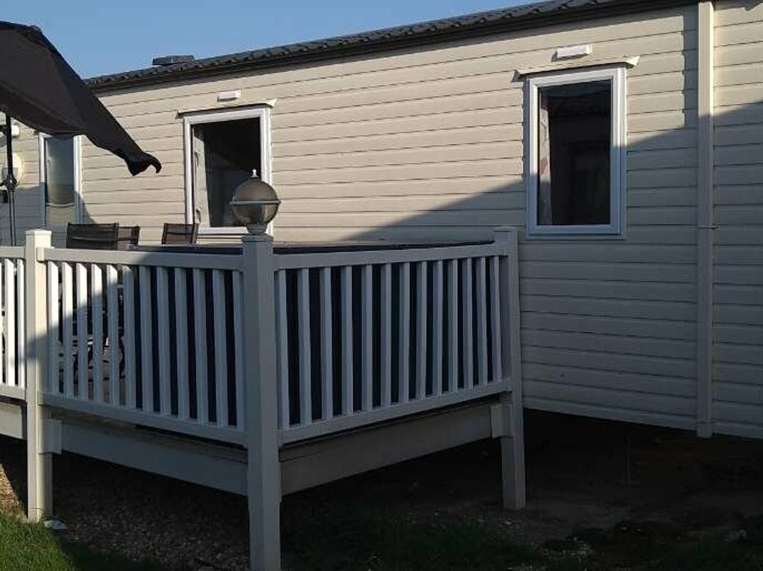 Hayling Island Holiday Park - Meadow Bay Villages - Holiday Accommodation 14426