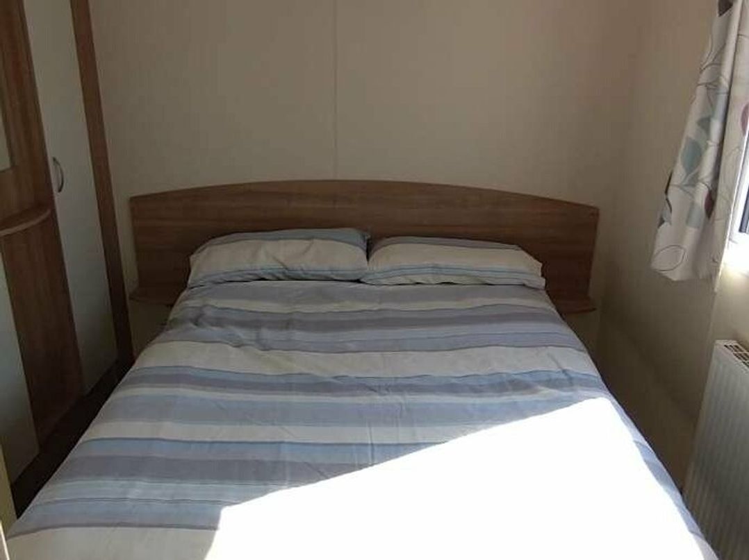 Hayling Island Holiday Park - Meadow Bay Villages - Holiday Accommodation 14426