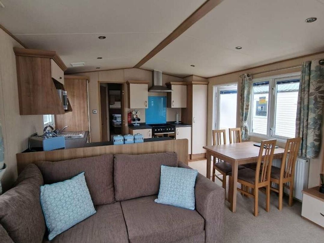 Golden Palm Resort - Holiday Accommodation 16069