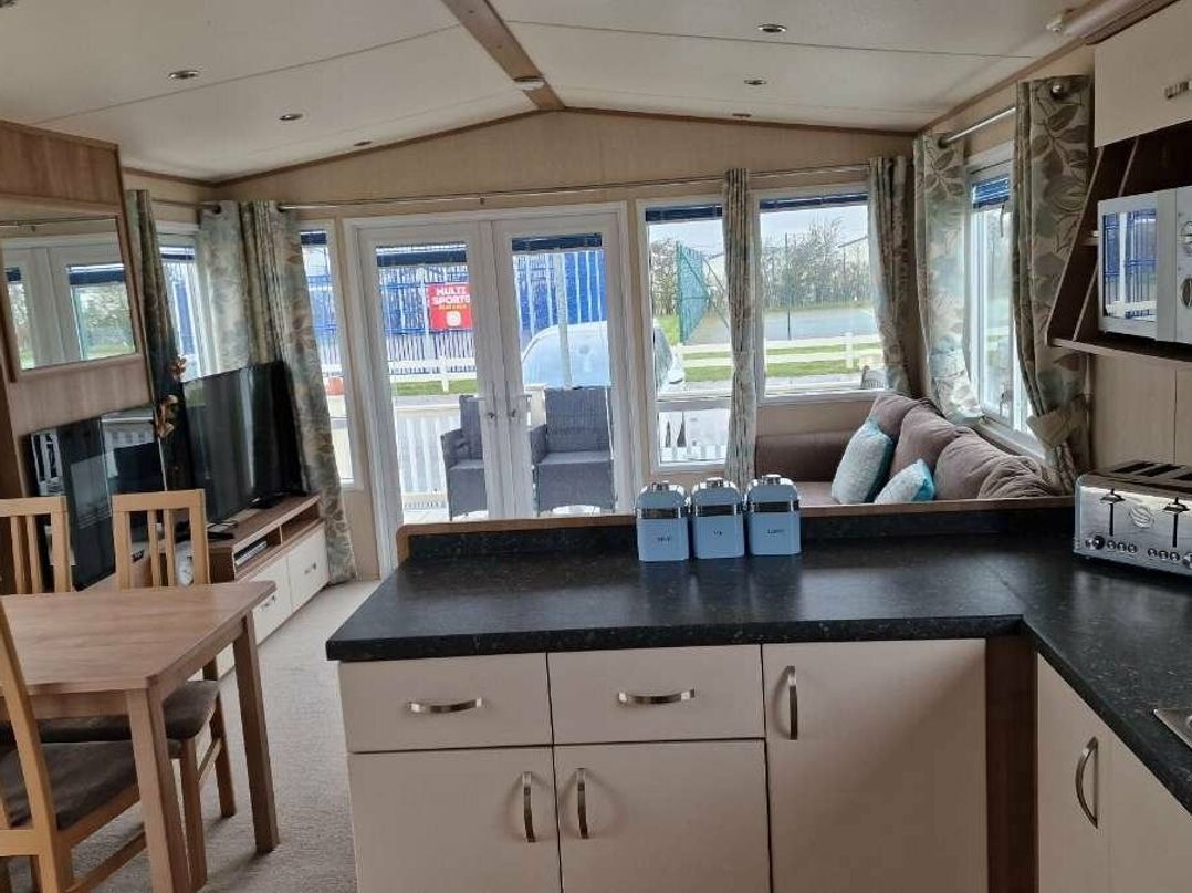 Golden Palm Resort - Holiday Accommodation 16069