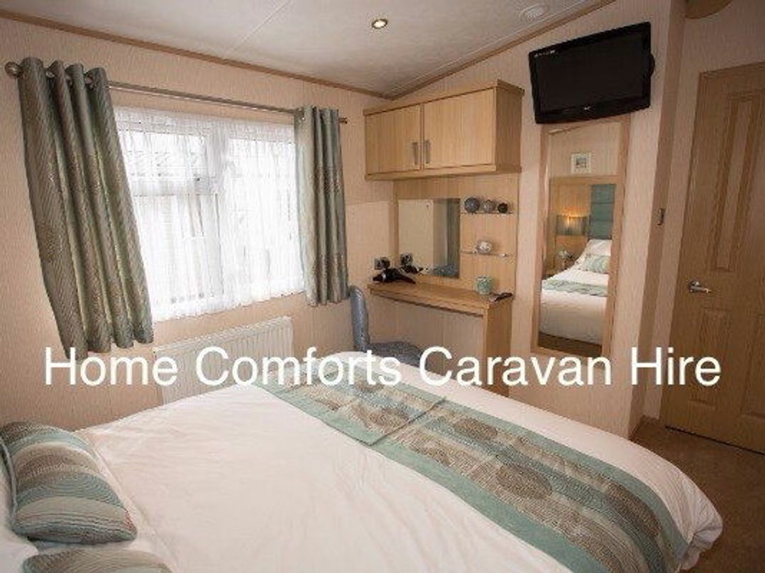 Golden Gate Holiday Centre - Holiday Accommodation 1692