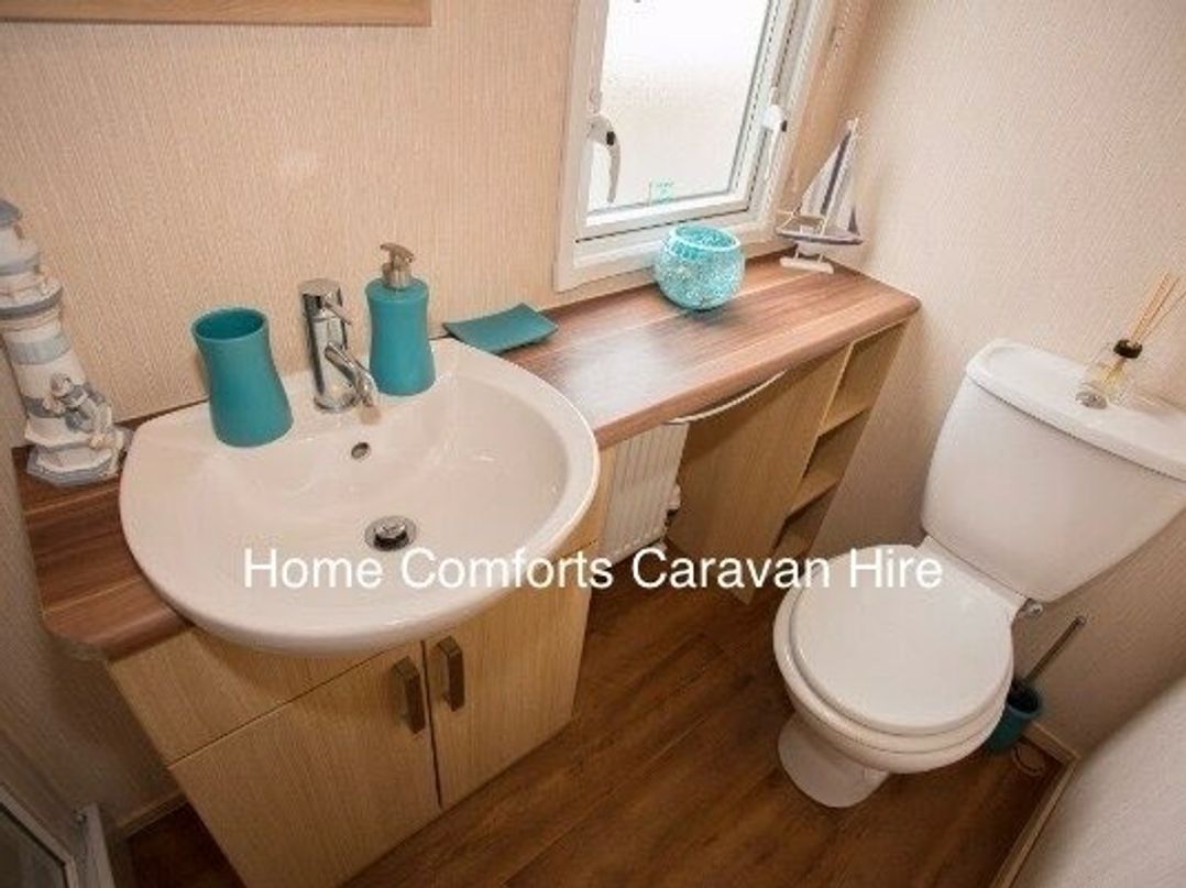 Golden Gate Holiday Centre - Holiday Accommodation 1692