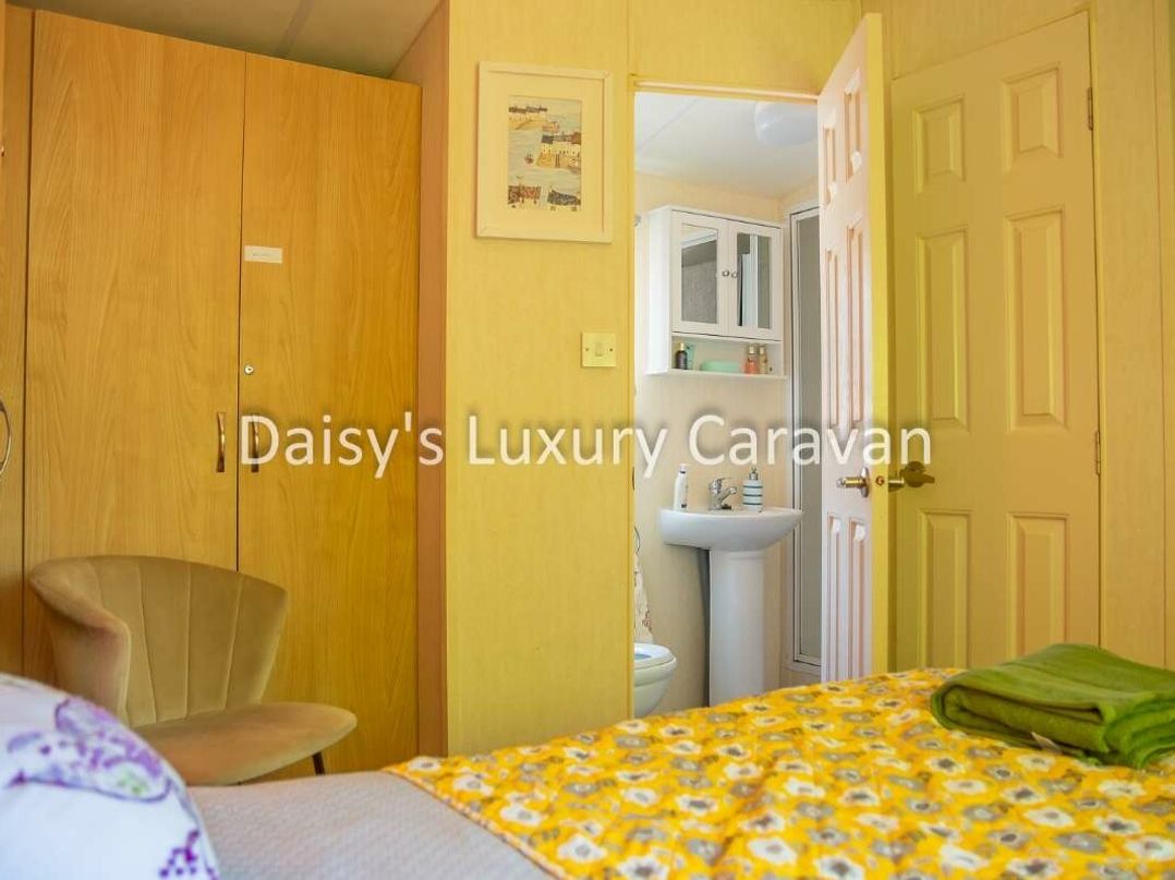 Tattershall Lakes Country Park - Holiday Accommodation 17599