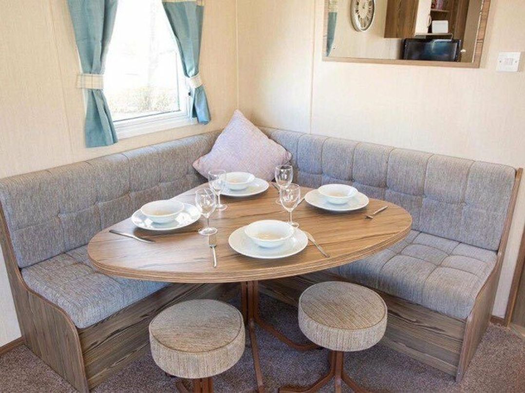 Marton Mere Holiday Village - Holiday Accommodation 18682