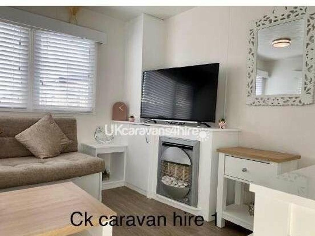 Golden Gate Holiday Centre - Holiday Accommodation 19058