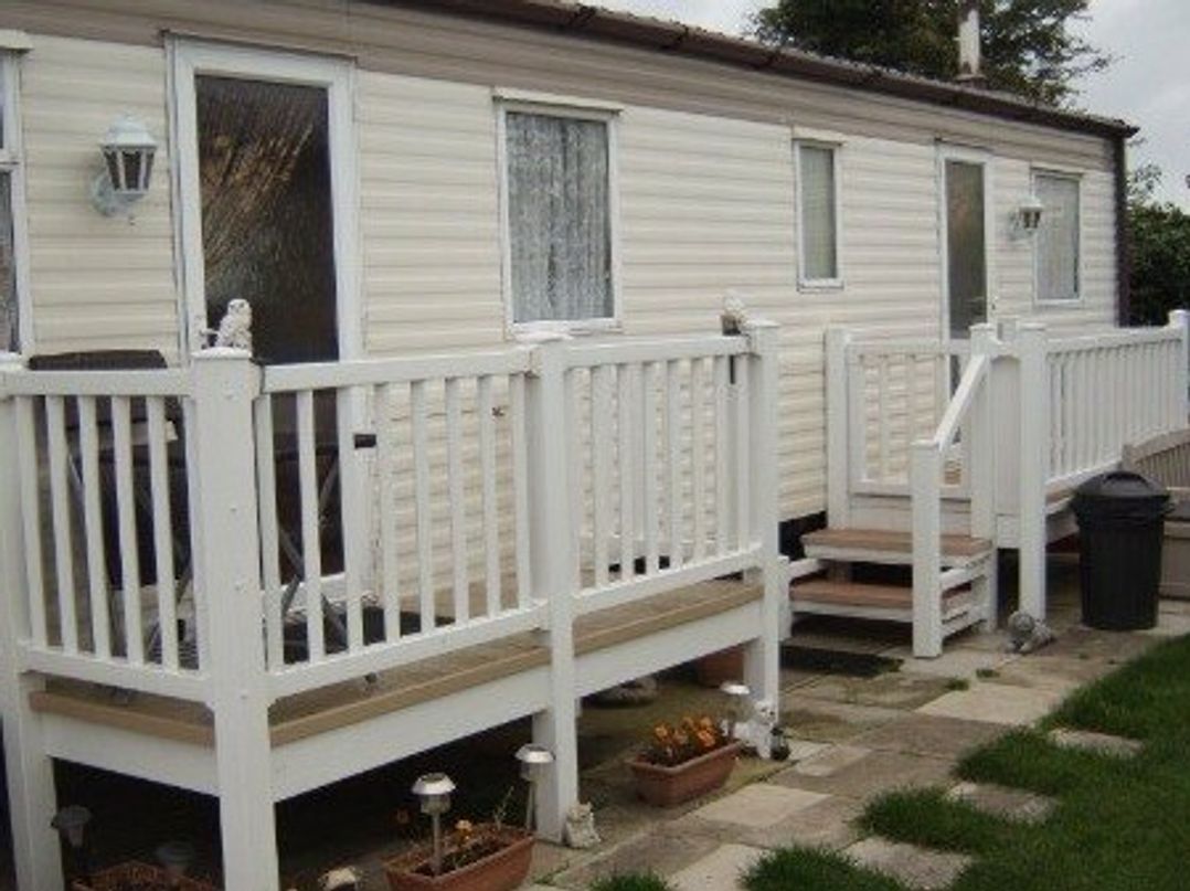 Owens Caravan Park - Holiday Accommodation 1987