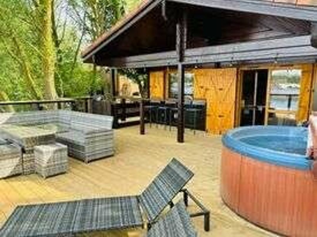 Tattershall Lakes Country Park - Holiday Accommodation 20171
