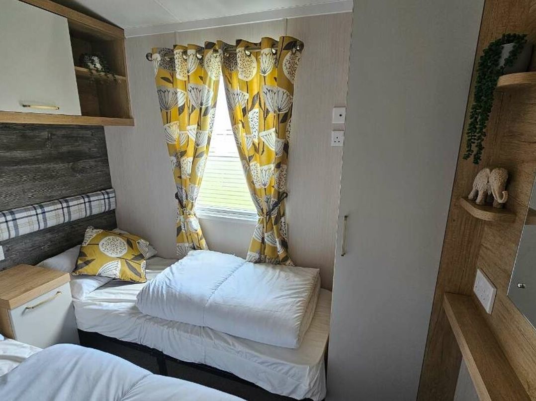 Caister Holiday Park - Holiday Accommodation 20352