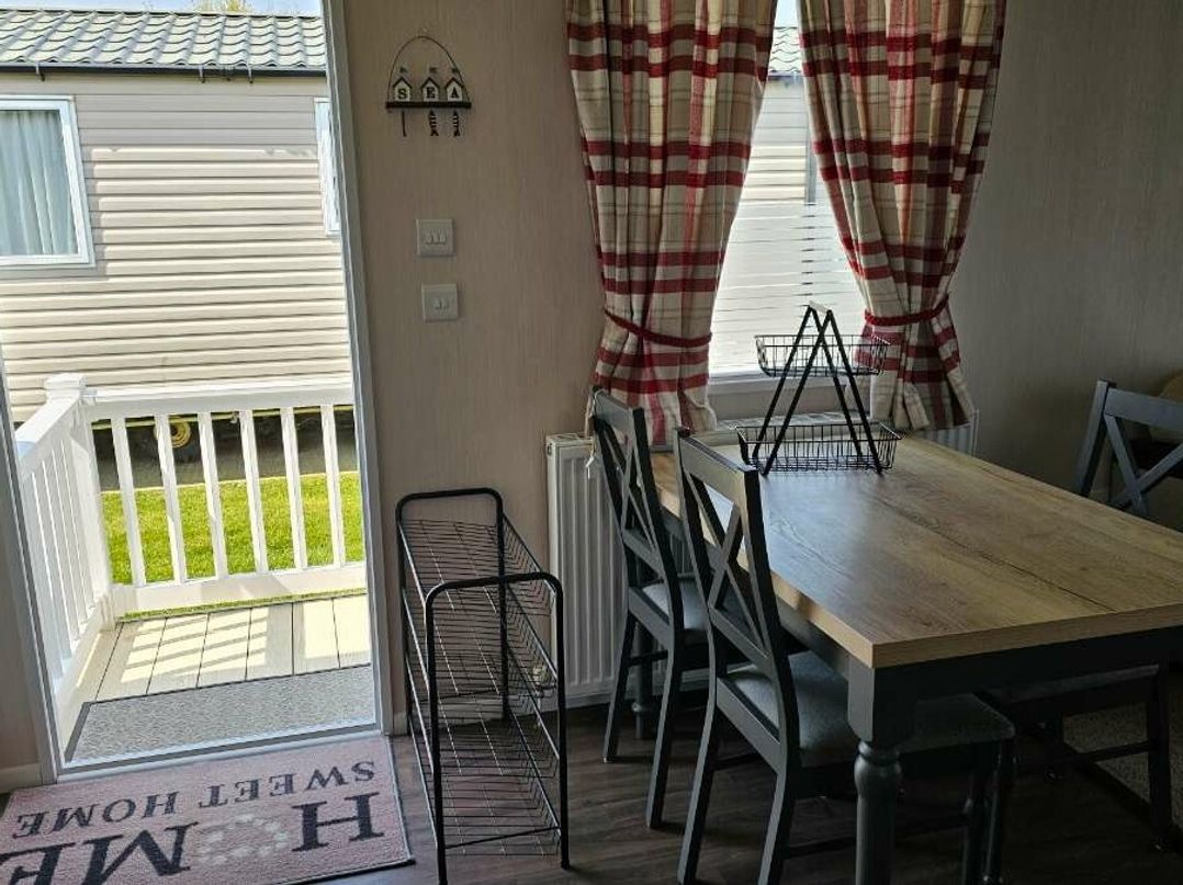 Caister Holiday Park - Holiday Accommodation 20352