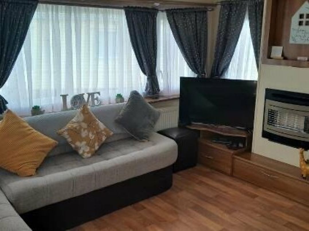 Martello Beach Holiday Park - Holiday Accommodation 20496