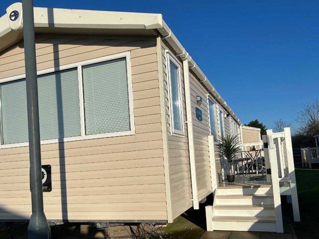 Marton Mere Holiday Village - Holiday Accommodation 20606