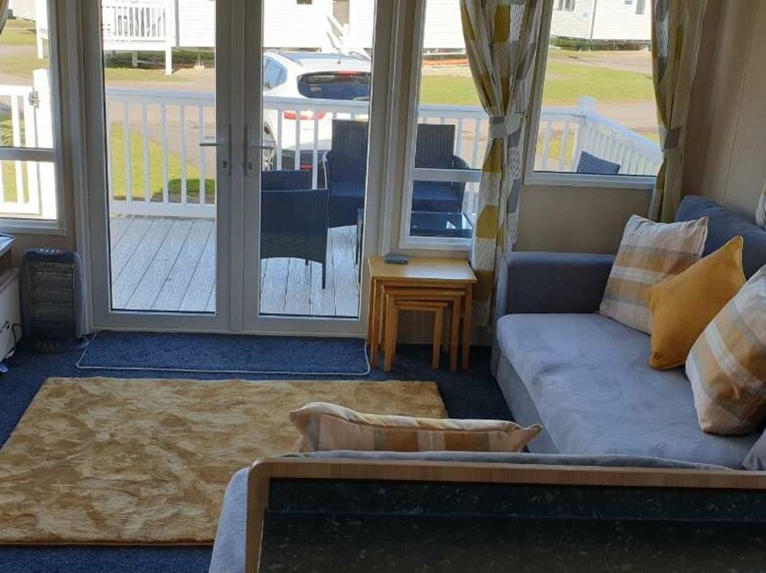 Marton Mere Holiday Village - Holiday Accommodation 20877