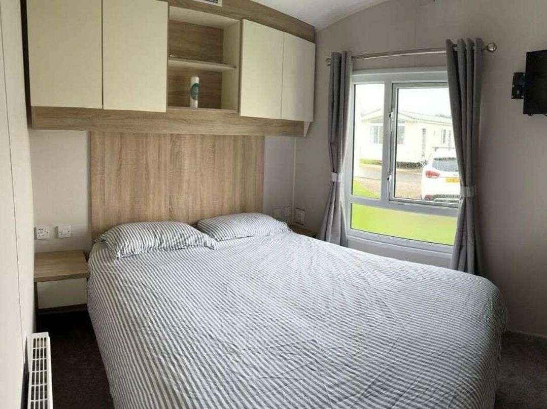 Marton Mere Holiday Village - Holiday Accommodation 20931