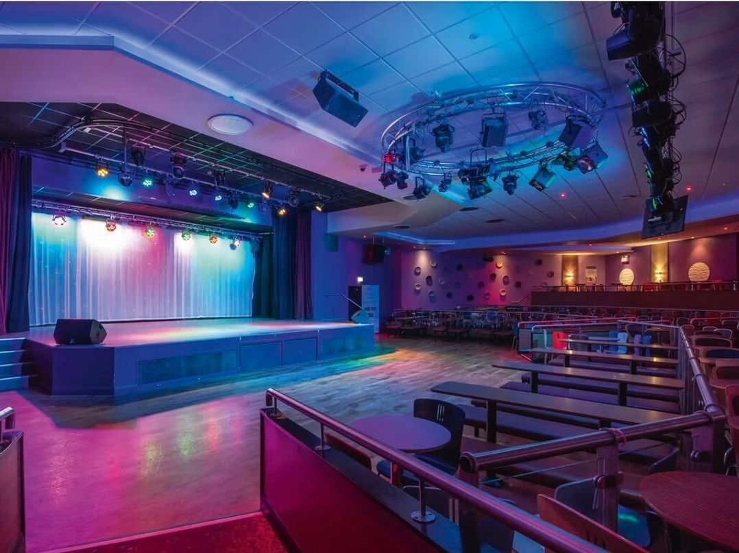 Caister Holiday Park - Holiday Accommodation 2106