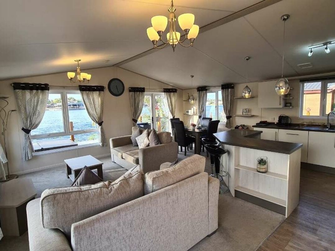 Tattershall Lakes Country Park - Holiday Accommodation 21592