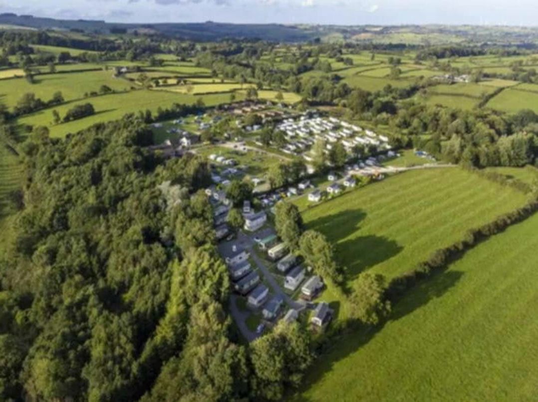 Ashbourne Heights Holiday Park - Holiday Accommodation 21704