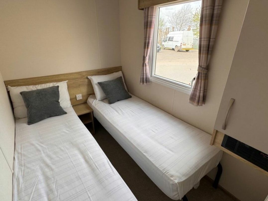 Golden Palm Resort - Holiday Accommodation 21852