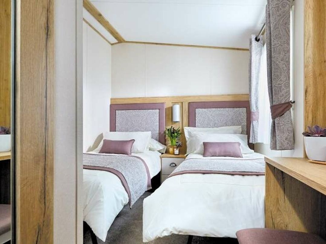 Swanage Bay View - Holiday Accommodation 22045