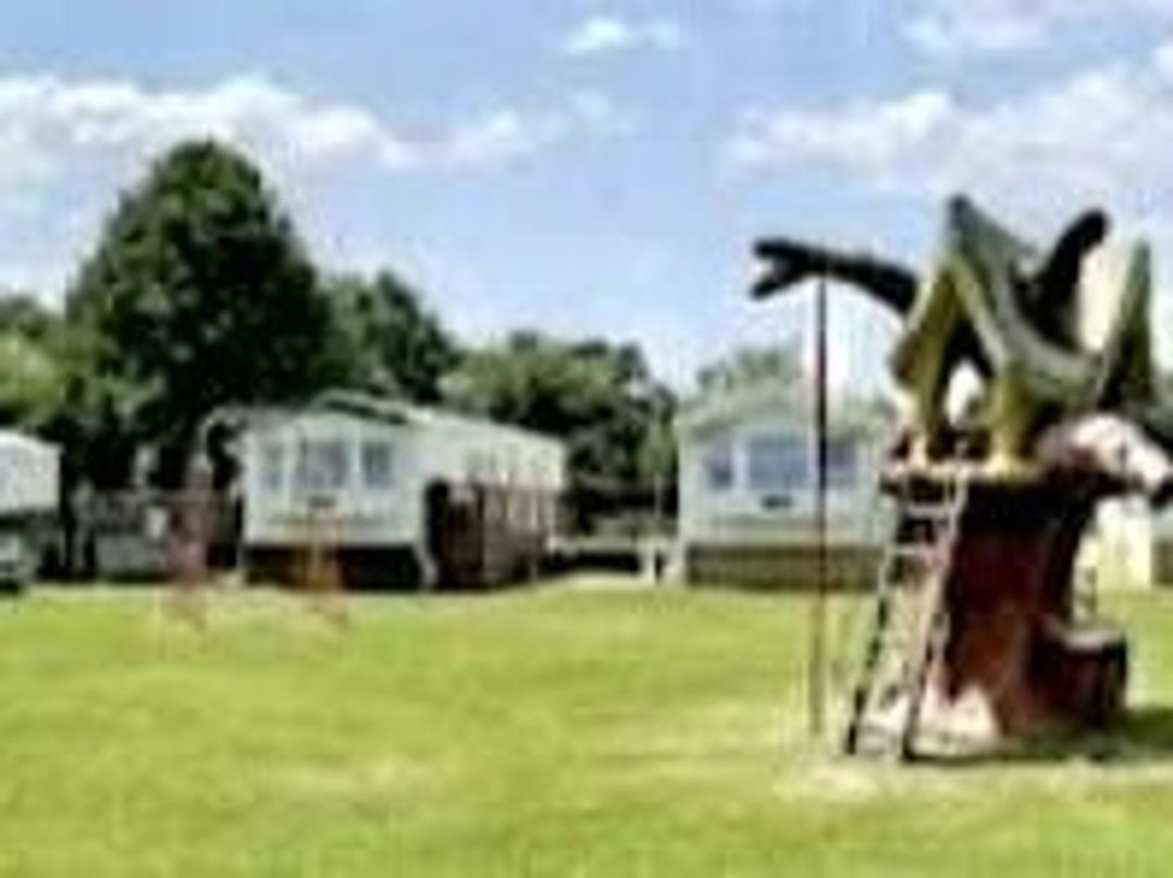 Snowland Leisure Park - Holiday Accommodation 22206