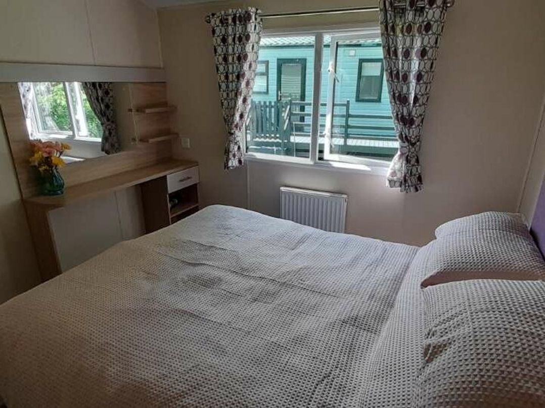 Riverside Leisure Park - Holiday Accommodation 22223