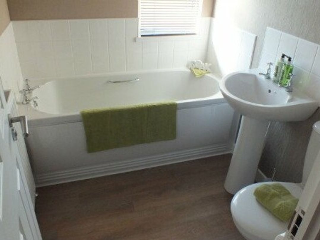 White Acres Holiday Park - Holiday Accommodation 399